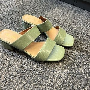 NWOT Mi.iM - Mint Green Heeled Sandal